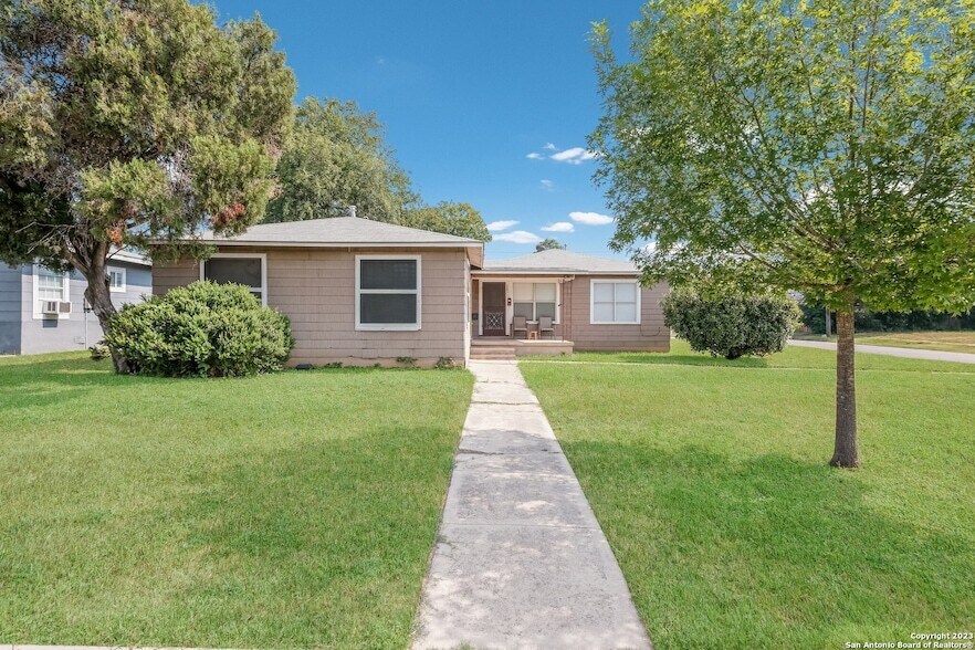 1503 Donaldson Ave in San Antonio, TX - Building Photo