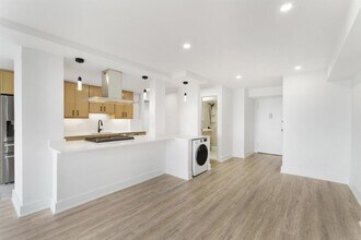 201 St Pauls Ave, Unit 17T in Jersey City, NJ - Building Photo - Building Photo