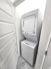 3201 Magdalena St, Unit 4 in Mission, TX - Building Photo - Building Photo