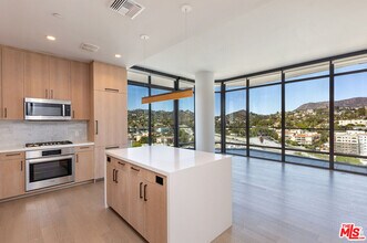 1755 Argyle Ave in Los Angeles, CA - Building Photo - Building Photo