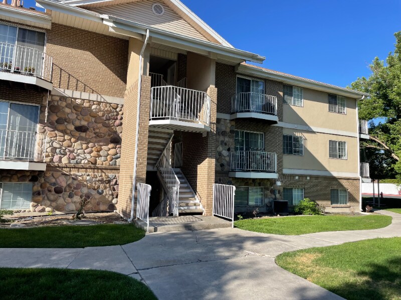 1245 Riverside Ave in Provo, UT - Building Photo