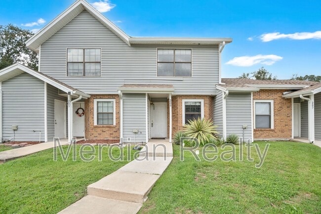 property at 205 Arbor Cir