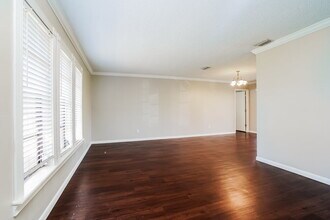 413 SE 29th St in Cape Coral, FL - Foto de edificio - Building Photo