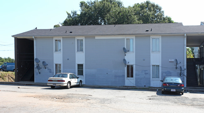 Hutton Street Apartments in Winston-Salem, NC - Foto de edificio - Building Photo