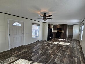 244 Blossom Ln in Utica, NY - Building Photo - Building Photo