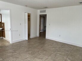 15730 SW 103rd Ave in Miami, FL - Building Photo