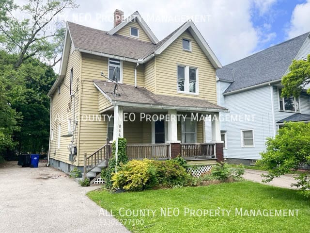 property at 844 E 154th St