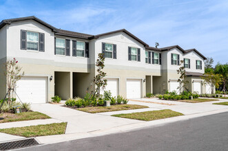 37714 Leafside Ln in Zephyrhills, FL - Foto de edificio - Building Photo