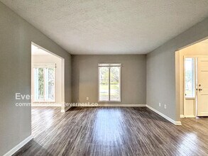 1327 Chablis Ct N in Orange Park, FL - Building Photo - Building Photo