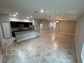 1131 Tiger St SE in Palm Bay, FL - Building Photo - Building Photo