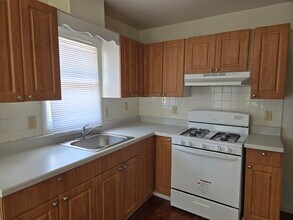 3129 10th St in Rockford, IL - Foto de edificio - Building Photo