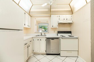 3645 SW Natura Ave in Deerfield Beach, FL - Building Photo - Building Photo