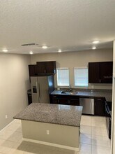 854 Tennyson Mill Cir in Tampa, FL - Building Photo - Building Photo