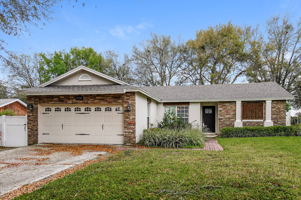 15710 Carriage Hill Ct in Clermont, FL - Building Photo