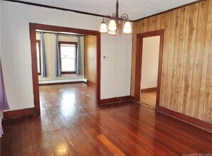 43 Denison Ave in New London, CT - Building Photo - Building Photo