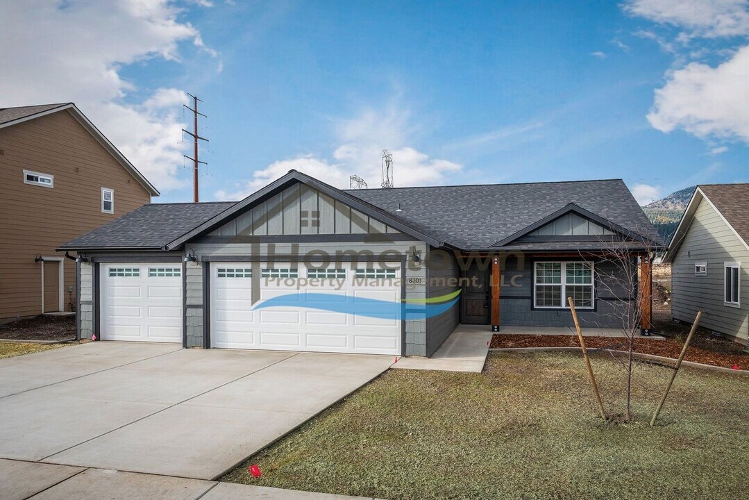 8301 W Splitrail Ave in Rathdrum, ID - Building Photo