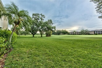 620 Lalique Cir in Naples, FL - Building Photo - Building Photo