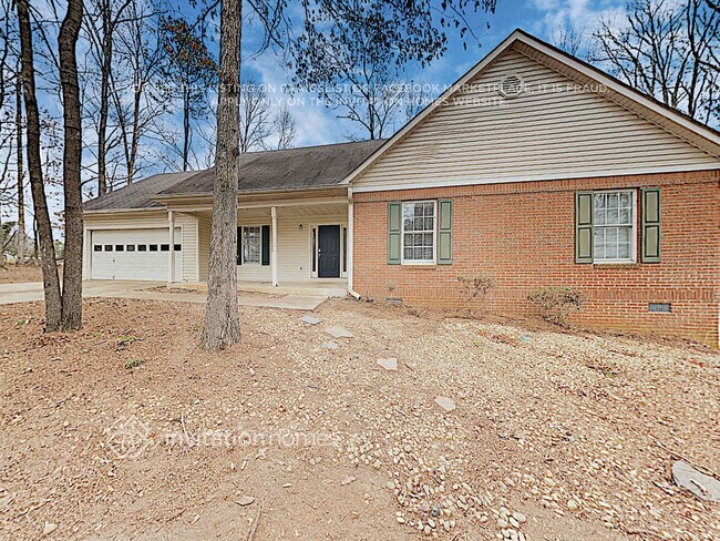 property at 930 Thornwood Cir