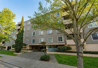 330 Vernon St in Oakland, CA - Building Photo - Building Photo