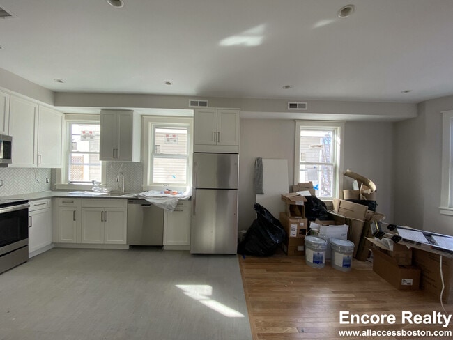 70 Spring St in Cambridge, MA - Building Photo - Building Photo