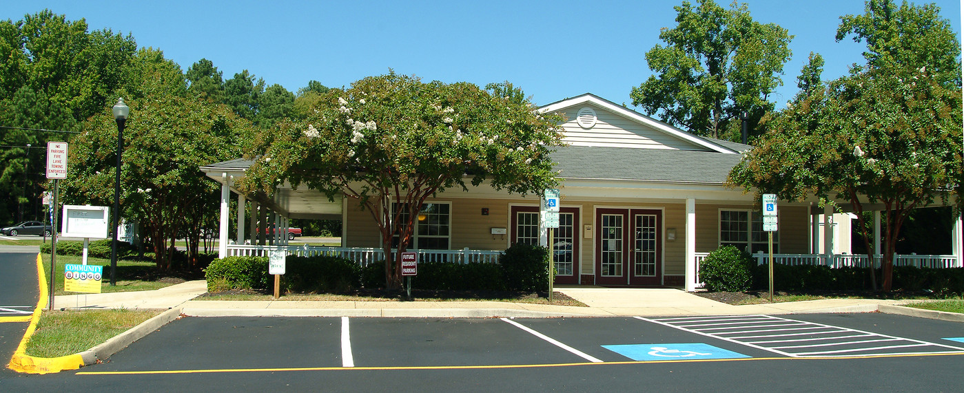 Forest Creek in Richmond, VA - Building Photo