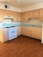 8309 Trumbull Ave SE, Unit B in Albuquerque, NM - Foto de edificio - Building Photo