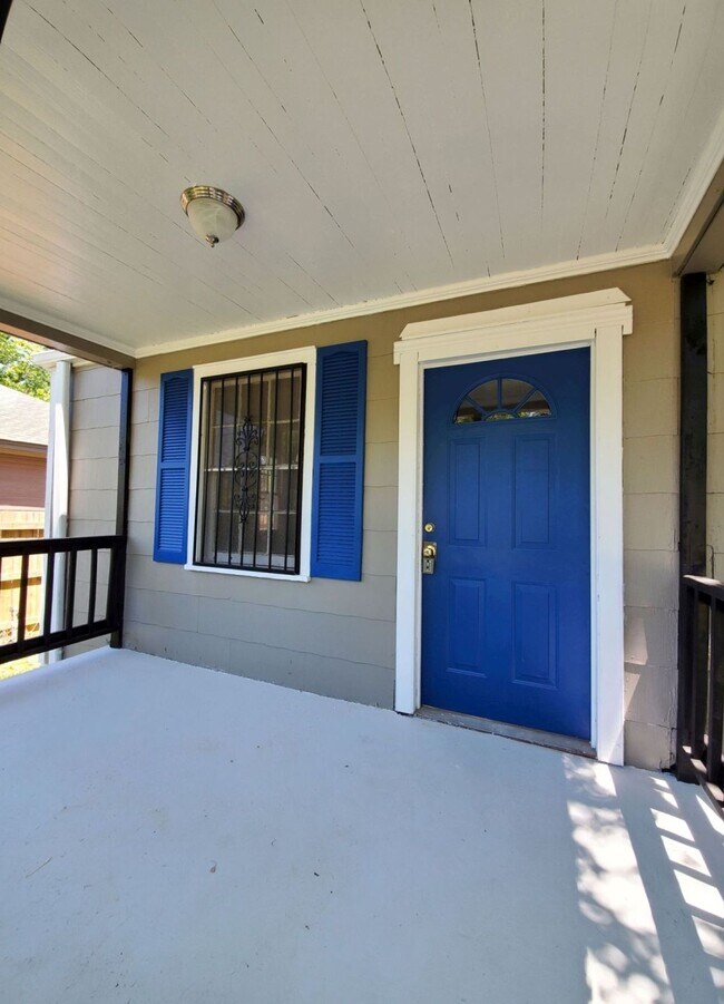 property at 940 Ridgecrest St