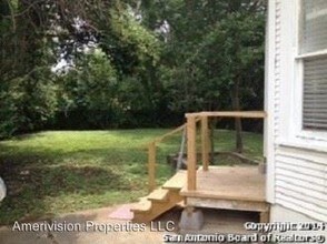1228 Virginia Blvd-Unit -#3 in San Antonio, TX - Building Photo - Building Photo