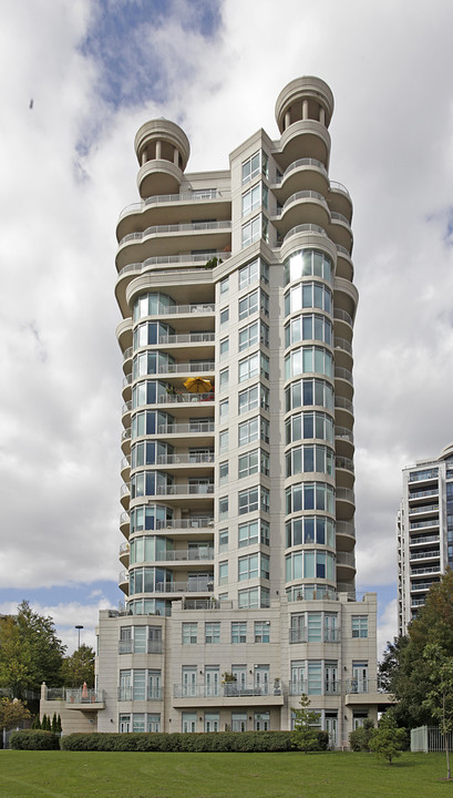 Newport Beach Condominium in Toronto, ON - Building Photo