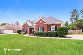 341 Glouchester Dr in Locust Grove, GA - Foto de edificio - Building Photo