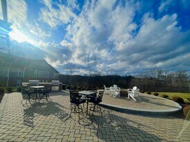 South Fork Village in Belmont, NC - Building Photo