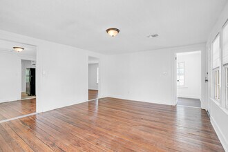 906 E 39th St in Savannah, GA - Building Photo - Building Photo