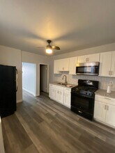 2080 E Pacific St in Philadelphia, PA - Building Photo - Building Photo