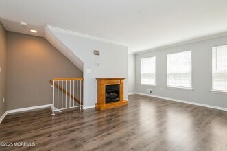 7 Boehm Dr in Sayreville, NJ - Building Photo - Building Photo