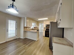 1017 Queensbury Run in Acworth, GA - Building Photo - Building Photo