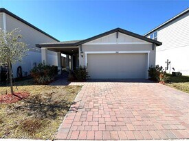 3063 Laurel Oak Ln in Winter Haven, FL - Building Photo