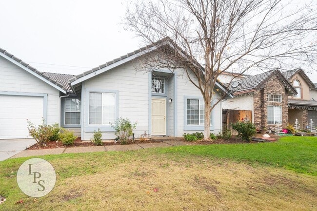 property at 2188 E Pinedale Ave