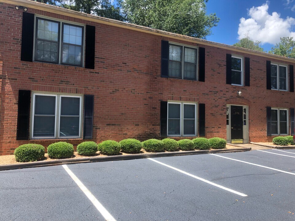 1690 Barnett Shoals Rd, Unit 1690-1 Barnett in Athens, GA - Building Photo