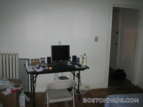 19 Peterborough St in Boston, MA - Building Photo - Building Photo