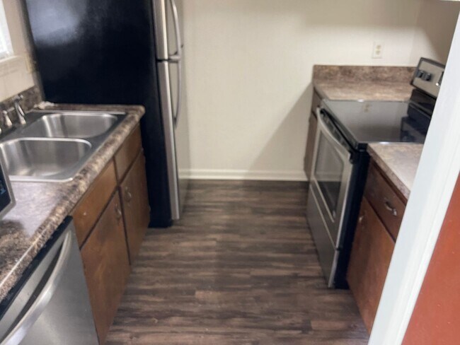 2025 Watson Way in Tallahassee, FL - Building Photo - Building Photo