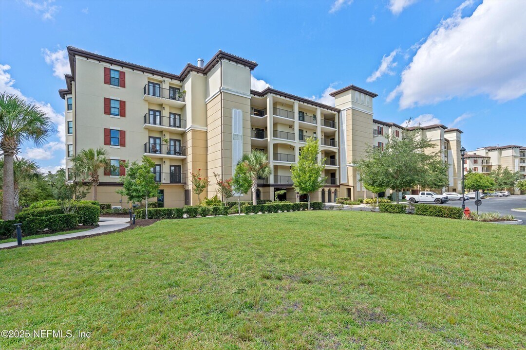 3958 Baymeadows Rd in Jacksonville, FL - Building Photo
