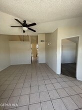 10203 Niagara Falls Pl in El Paso, TX - Building Photo - Building Photo