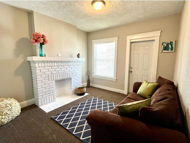 603 E 109th St, Unit Unit 3 in Cleveland, OH - Building Photo - Building Photo