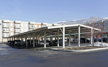 Village on Main Street Senior in Bountiful, UT - Foto de edificio - Building Photo