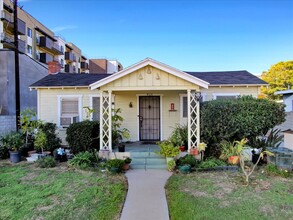 423 N Chandler Ave in Monterey Park, CA - Building Photo - Building Photo