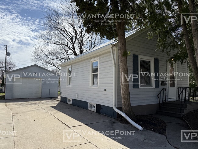 property at 1335 Dousman St