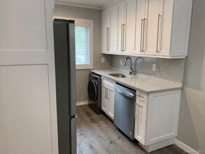 556 New Hwy in Hauppauge, NY - Building Photo - Building Photo