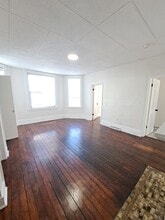 454 Freeport St, Unit C in New Kensington, PA - Building Photo - Building Photo