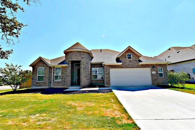 2220 Airport Dr in Leander, TX - Building Photo - Building Photo