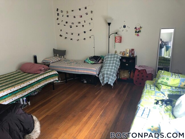 231 Park Dr